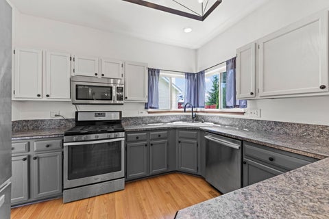 Tiny photo for 900 Chelsea Court, Aurora, IL 60504 (MLS # 12745311)