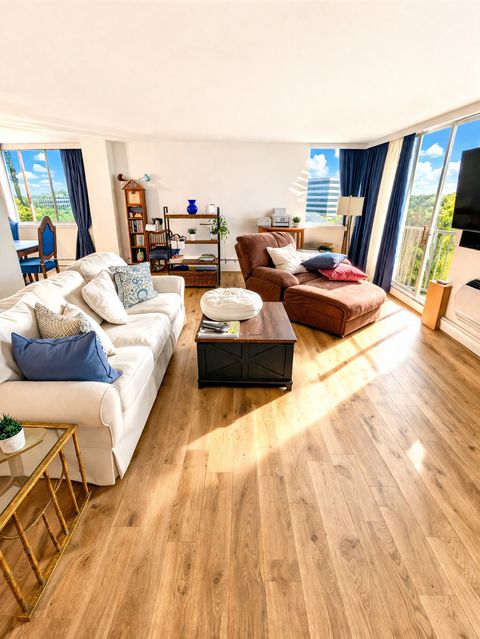 Tiny photo for 40 N Tower Road #6G, Oak Brook, IL 60523 (MLS # 12620856)