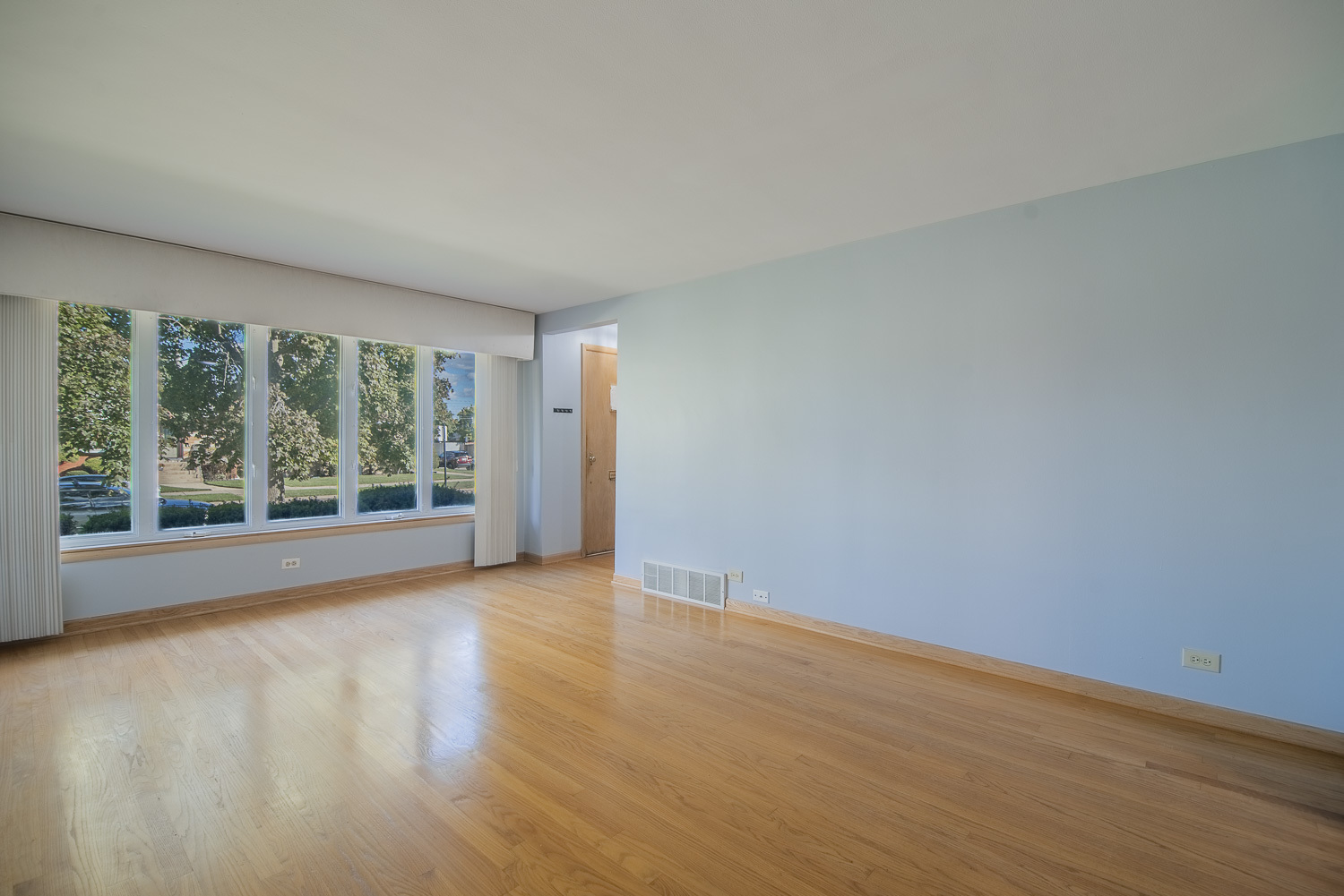 8454 S Kostner Avenue