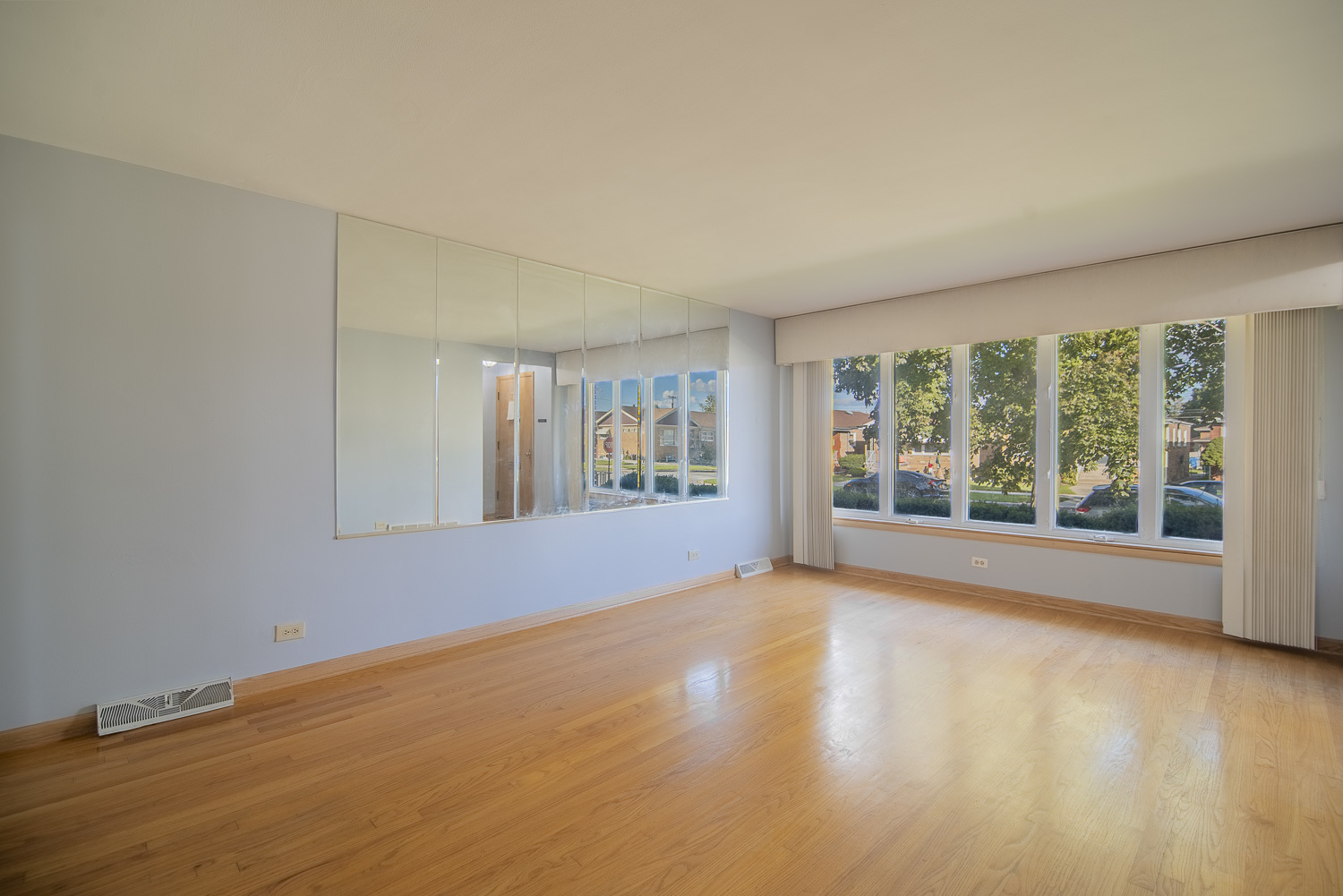 8454 S Kostner Avenue