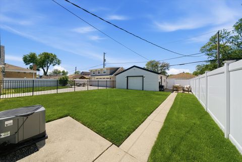 Tiny photo for 5204 S Oak Park Avenue, Chicago, IL 60638 (MLS # 12633930)
