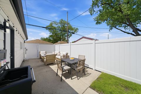 Tiny photo for 5204 S Oak Park Avenue, Chicago, IL 60638 (MLS # 12633930)