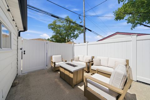 Tiny photo for 5204 S Oak Park Avenue, Chicago, IL 60638 (MLS # 12633930)