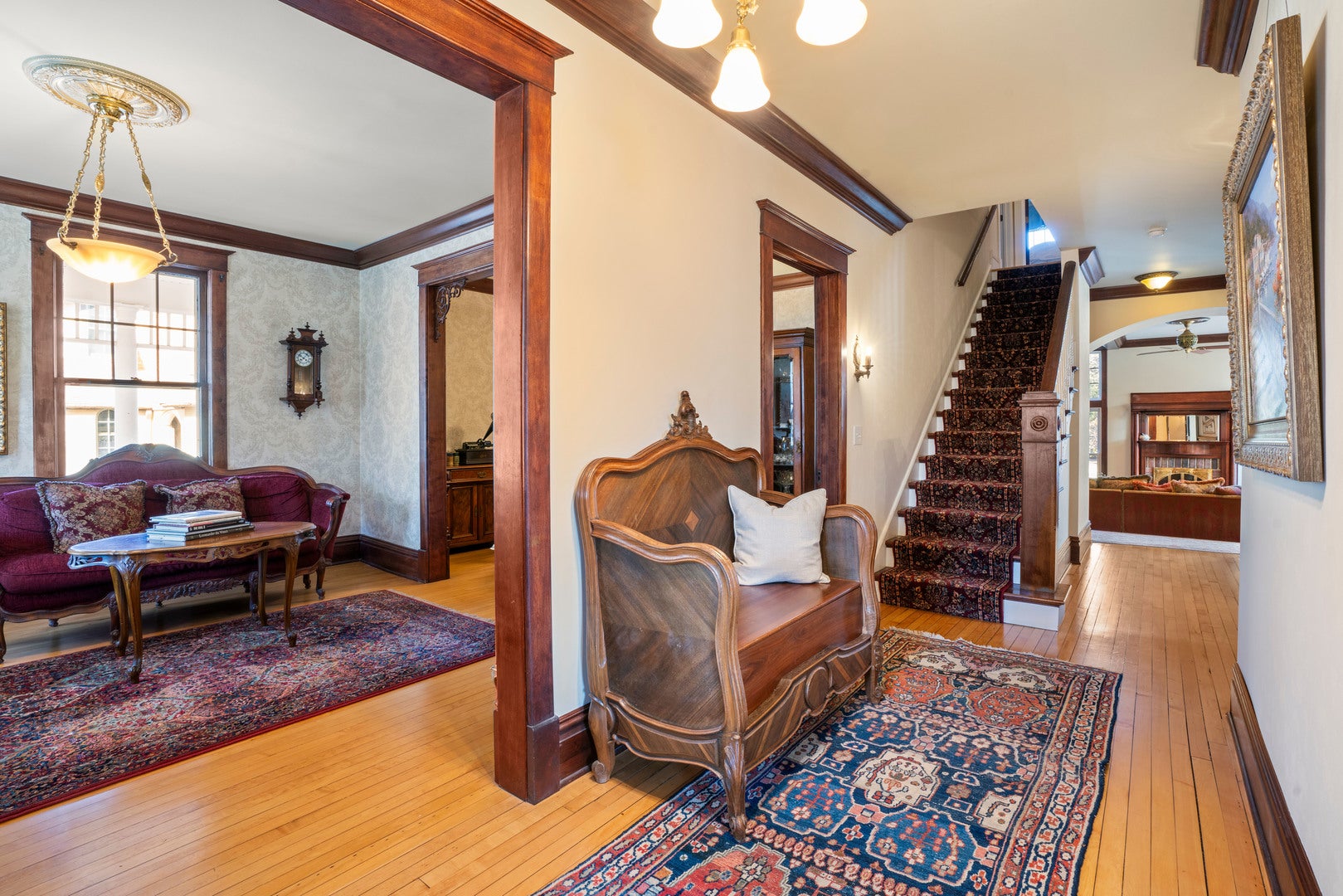 300 E Euclid Avenue