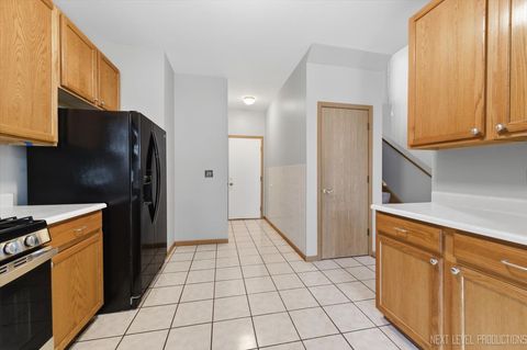 Tiny photo for 305 Thornwood Way #C, South Elgin, IL 60177 (MLS # 12595353)