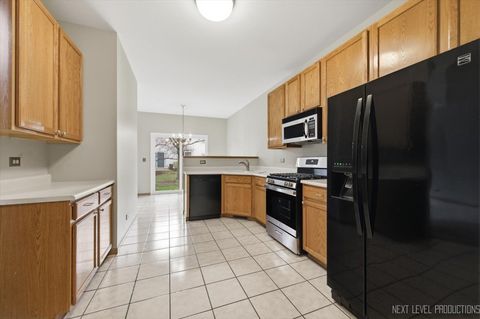 Tiny photo for 305 Thornwood Way #C, South Elgin, IL 60177 (MLS # 12595353)