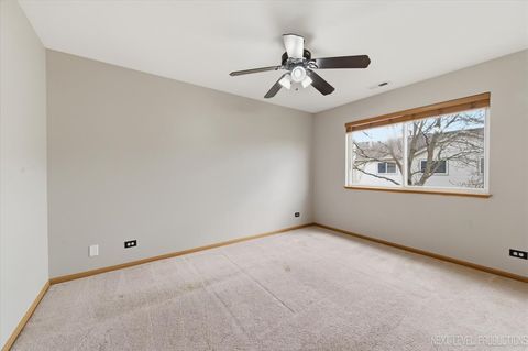 Tiny photo for 305 Thornwood Way #C, South Elgin, IL 60177 (MLS # 12595353)