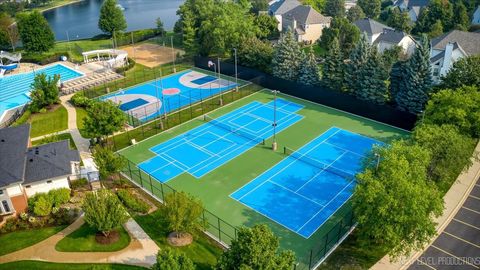 Tiny photo for 305 Thornwood Way #C, South Elgin, IL 60177 (MLS # 12595353)