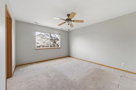 Tiny photo for 305 Thornwood Way #C, South Elgin, IL 60177 (MLS # 12595353)