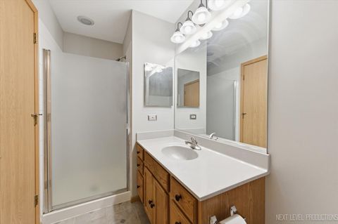 Tiny photo for 305 Thornwood Way #C, South Elgin, IL 60177 (MLS # 12595353)