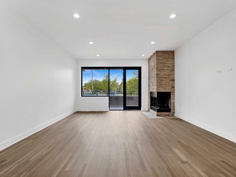 Tiny photo for 1445 W Grand Avenue #1E, Chicago, IL 60642 (MLS # 12641463)