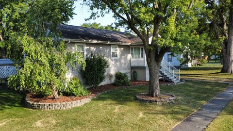 A home in Watseka