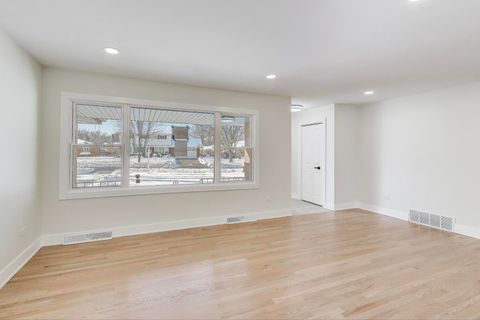 Tiny photo for 623 N Benton Street, Palatine, IL 60067 (MLS # 12530230)