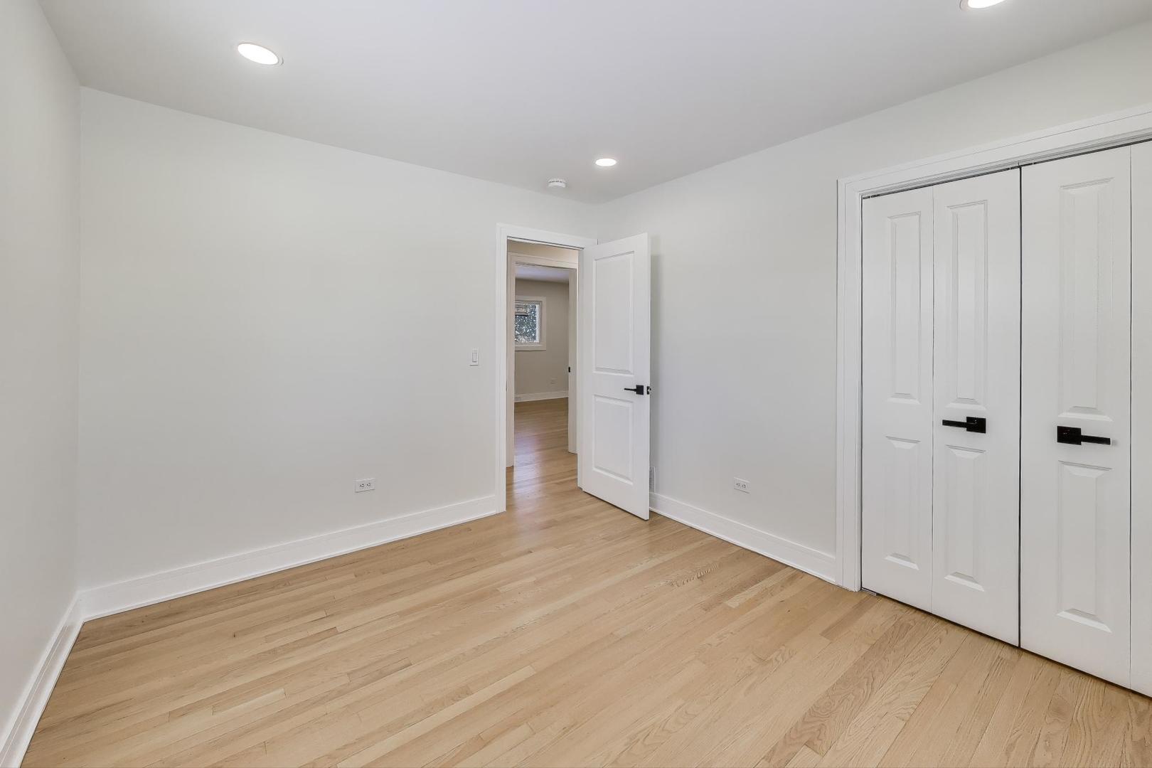 Palatine, Illinois 60067, United States, 4 Bedrooms Bedrooms, ,3 BathroomsBathrooms,Residential,Active,254163