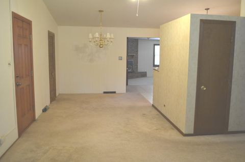 Tiny photo for 3805 Wren Lane, Rolling Meadows, IL 60008 (MLS # 12476167)