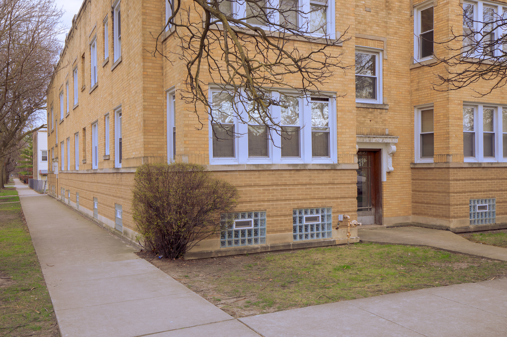 3457-59 N Ridgeway Avenue