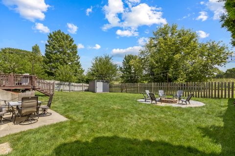 Tiny photo for 811 S Sheridan Drive, Bartlett, IL 60103 (MLS # 12452467)