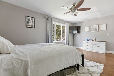 Tiny photo for 811 S Sheridan Drive, Bartlett, IL 60103 (MLS # 12452467)