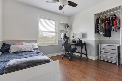 Tiny photo for 811 S Sheridan Drive, Bartlett, IL 60103 (MLS # 12452467)