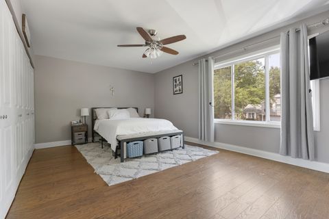 Tiny photo for 811 S Sheridan Drive, Bartlett, IL 60103 (MLS # 12452467)