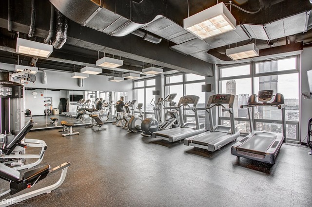 Chicago, Illinois 60603, United States, 1 Bedroom Bedrooms, ,1 BathroomBathrooms,Residential,Contingent,251855