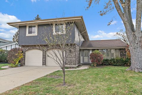 Photo of 1126 Tiverton Court, Schaumburg, IL 60193 (MLS # 12524355)