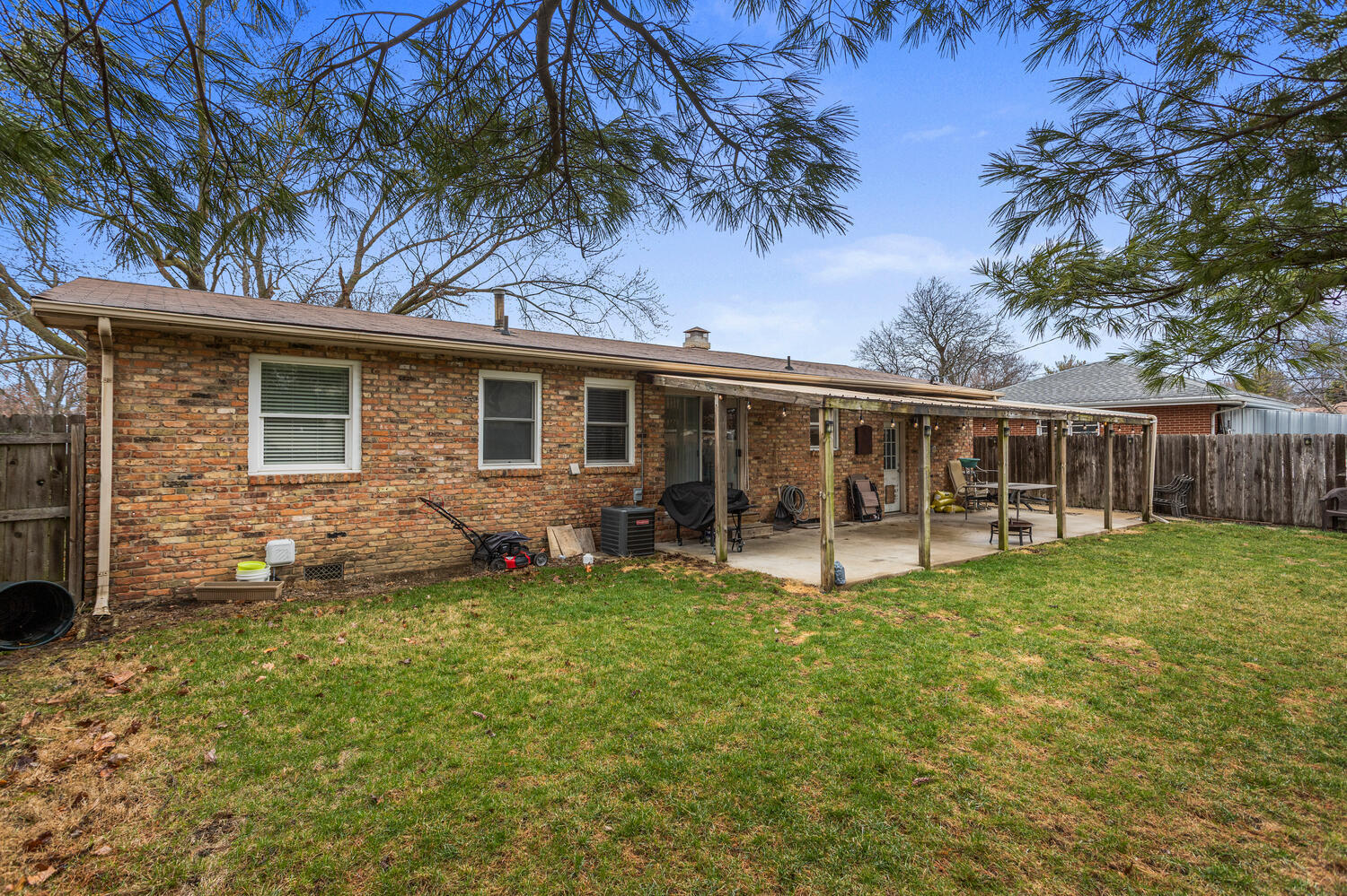 1502 Powers Lane