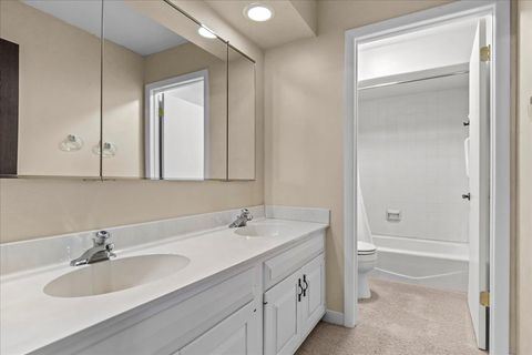 Tiny photo for 4319 Phyllis Drive, Northbrook, IL 60062 (MLS # 12606756)