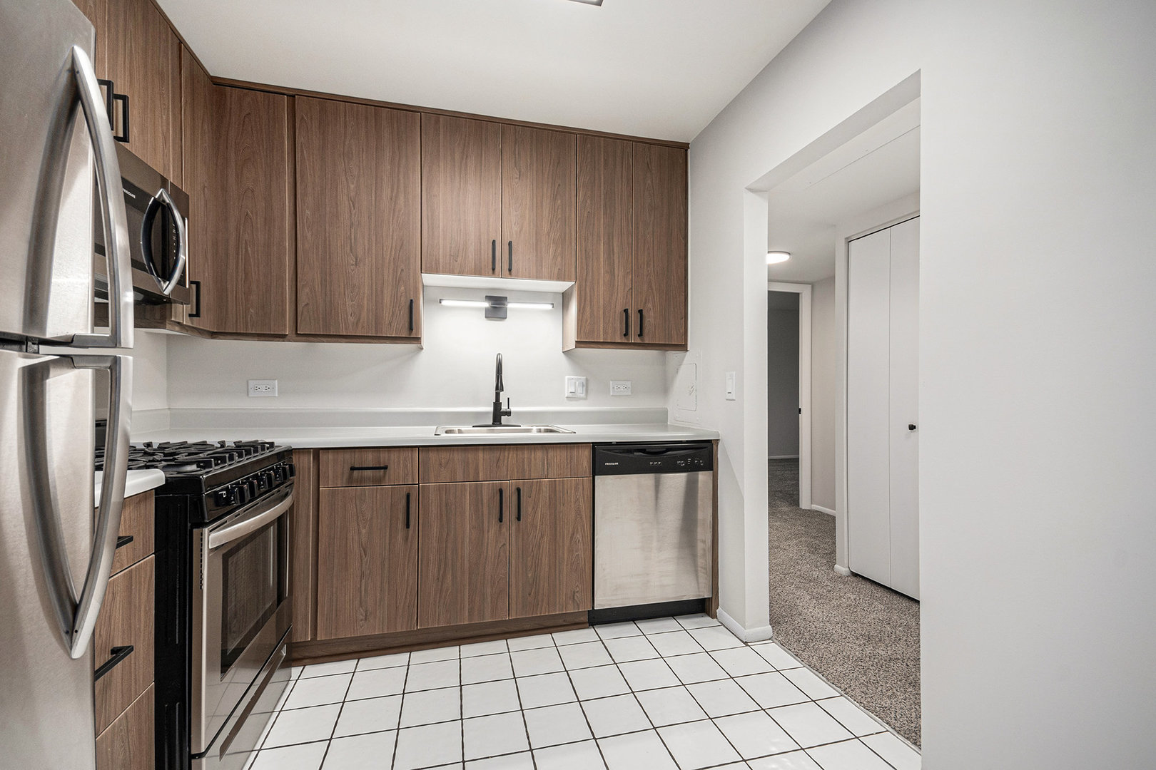 700 Wellington Avenue 207