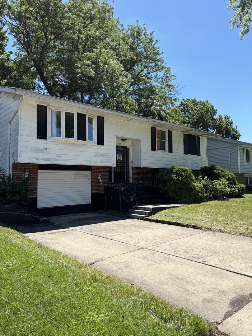17101 Locust Drive