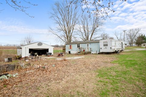 Tiny photo for 525 E Maple Street, Westfield, IL 62474 (MLS # 12583523)