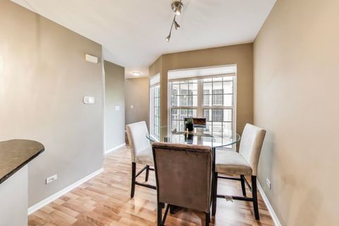 Tiny photo for 516 Citadel Circle, Westmont, IL 60559 (MLS # 12479648)