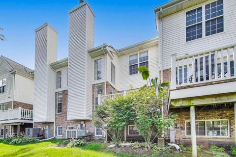 Tiny photo for 516 Citadel Circle, Westmont, IL 60559 (MLS # 12479648)