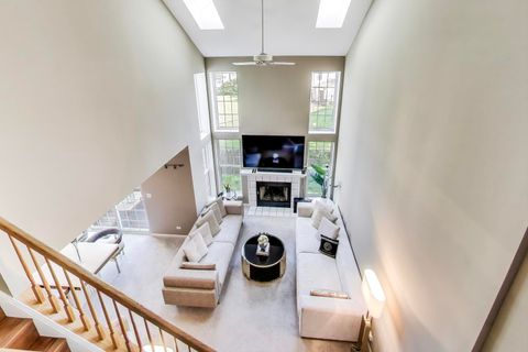 Tiny photo for 516 Citadel Circle, Westmont, IL 60559 (MLS # 12479648)