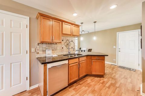 Tiny photo for 516 Citadel Circle, Westmont, IL 60559 (MLS # 12479648)