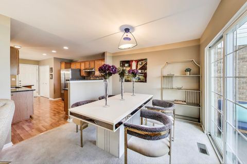 Tiny photo for 516 Citadel Circle, Westmont, IL 60559 (MLS # 12479648)