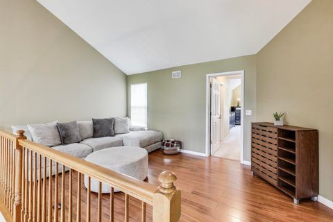 Tiny photo for 516 Citadel Circle, Westmont, IL 60559 (MLS # 12479648)