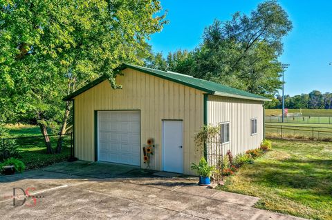 Tiny photo for 527 E Main Street, Ottawa, IL 61350 (MLS # 12635502)