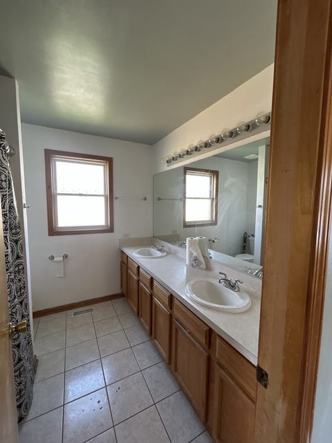 Tiny photo for 53 Sunrise Court, Steger, IL 60475 (MLS # 12693783)