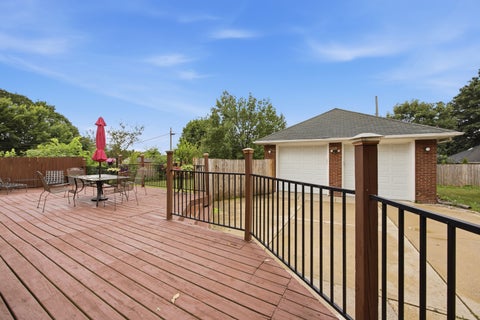 Tiny photo for 186 N Du Bois Avenue, Elgin, IL 60123 (MLS # 12784929)
