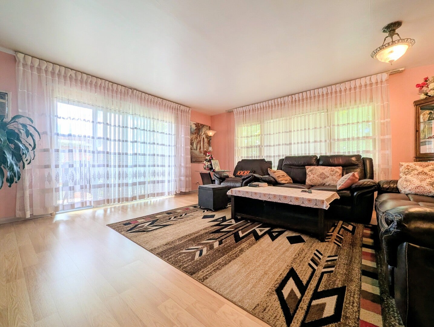 4229 N Keystone Avenue 3H