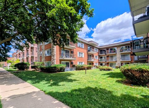 Photo of 4229 N Keystone Avenue #3H, Chicago, IL 60641 (MLS # 12682691)