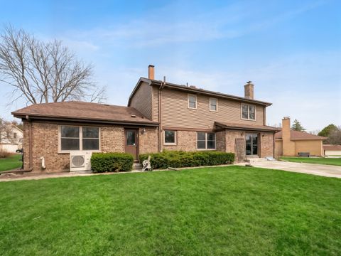 Tiny photo for 1341 Trinity Place, Libertyville, IL 60048 (MLS # 12586922)
