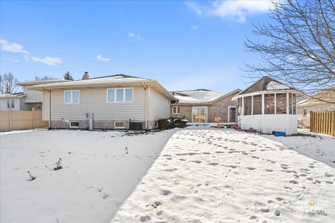 Tiny photo for 9410 Seton Place, Orland Park, IL 60467 (MLS # 12533780)