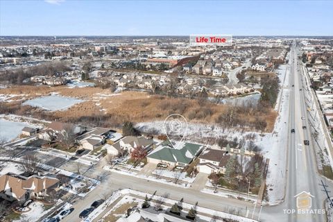 Tiny photo for 9410 Seton Place, Orland Park, IL 60467 (MLS # 12533780)