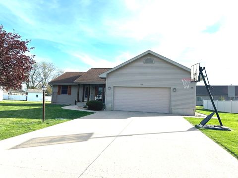 Tiny photo for 1711 Peri Drive, Mendota, IL 61342 (MLS # 12629732)