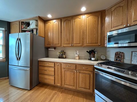 Tiny photo for 1711 Peri Drive, Mendota, IL 61342 (MLS # 12629732)