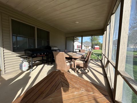 Tiny photo for 1711 Peri Drive, Mendota, IL 61342 (MLS # 12629732)