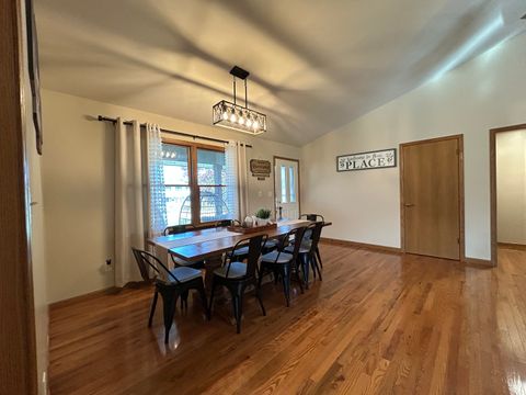 Tiny photo for 1711 Peri Drive, Mendota, IL 61342 (MLS # 12629732)