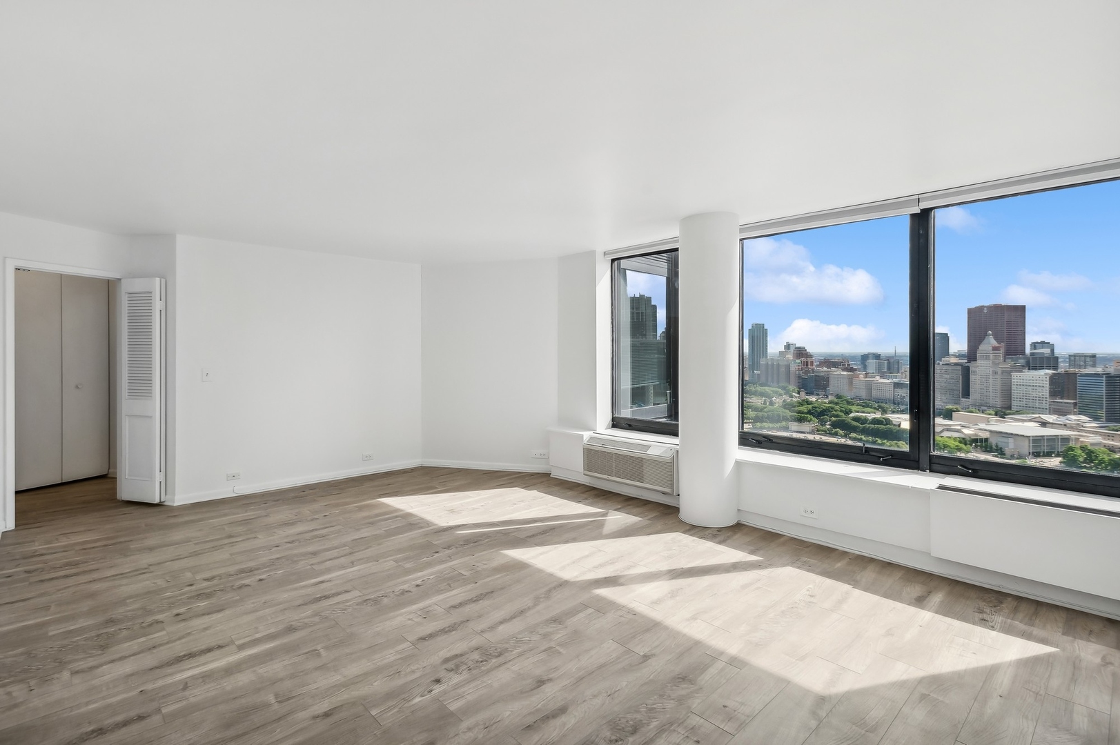 155 N HARBOR Drive 3614
